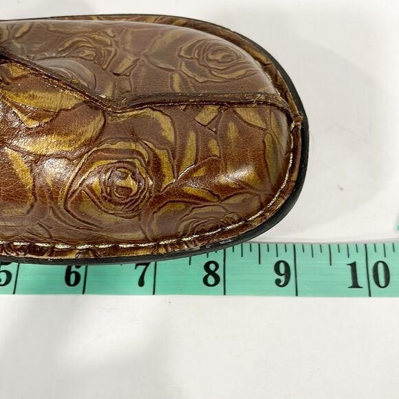 Alegria by PG Lite Shoes Brown Caiti Floral Embossed Leather Ankle Bootie Sz 6 - Picture 12 of 14